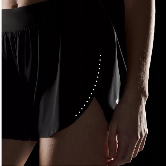 Lululemon Fast and Free High-Rise Classic-Fit Split Short 3” - Reflective Hem - Picture 3 of 7